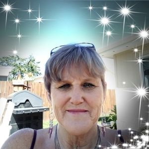 Meet your Posher, Debra